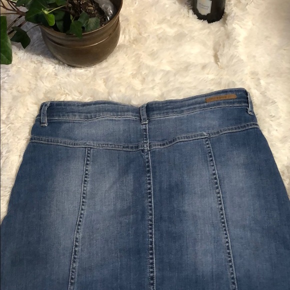 Denim Button Up Mini Skirt - Picture 5 of 5